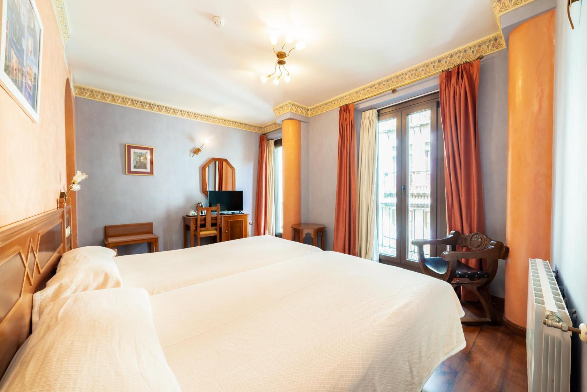 Hotel Del Toro Granada