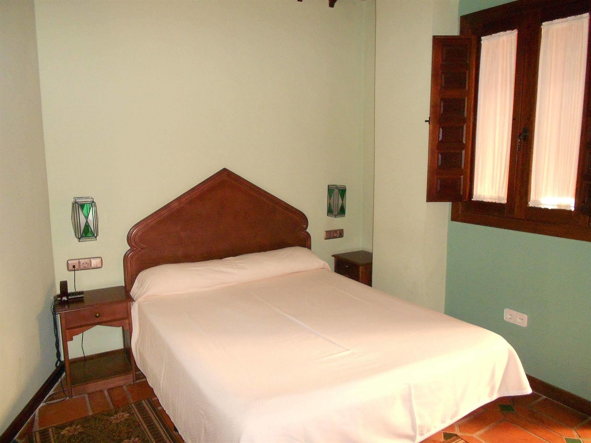 Del Toro Hotel